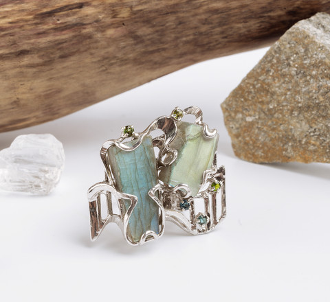 Кольцо из серебра с камнем Бриллиант, Турмалин, Лабрадор фото, цены