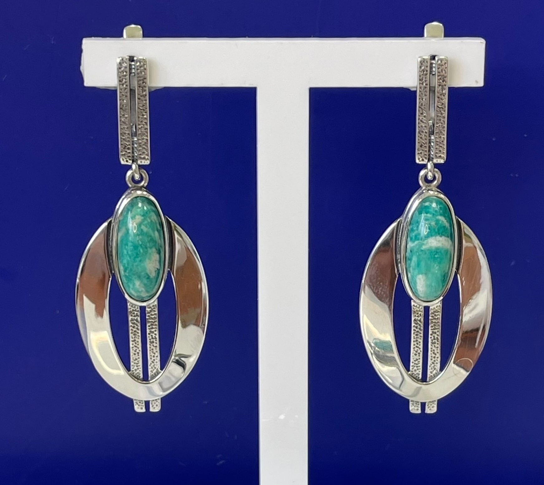 Серьги из серебра с камнем Обсидиан фото, цены