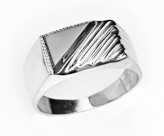 Печатка из серебра с камнем Фианит фото, цены