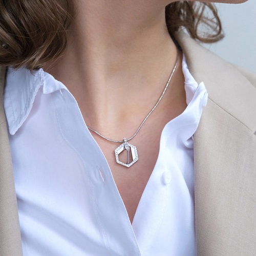 Подвеска из серебра с камнем Фианит фото, цены