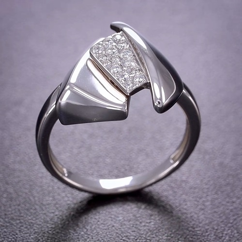 Кольцо из серебра с камнем Фианит фото, цены