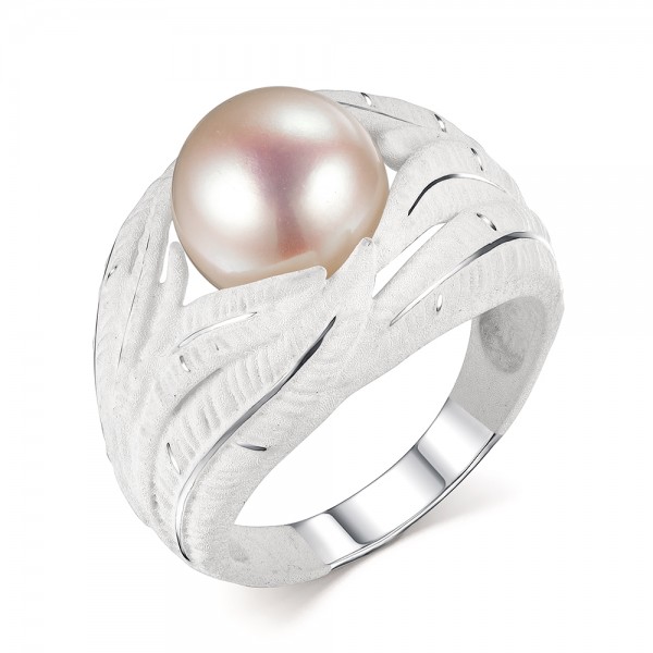 Кольцо из серебра с камнем Жемчуг, вставками эмали фото, цены