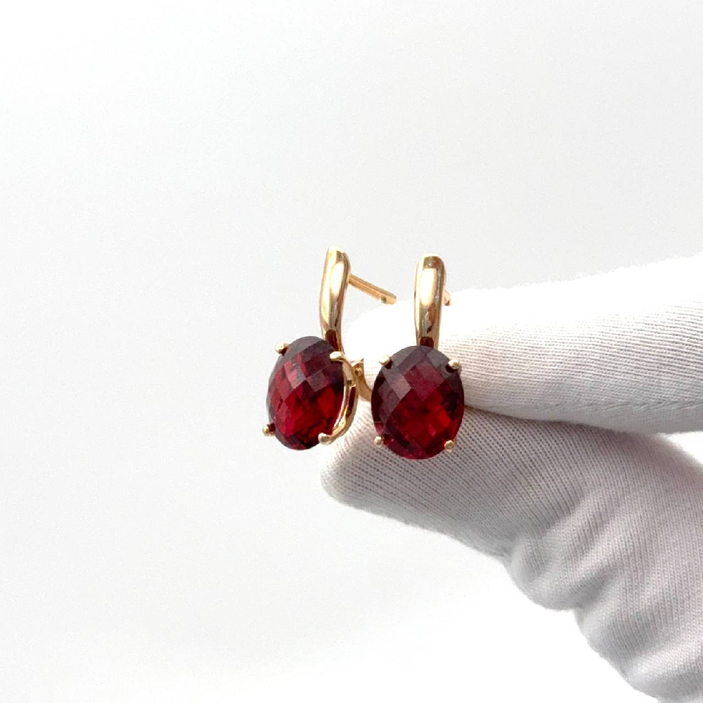 Серьги из золота с камнем Гранат синт. фото, цены
