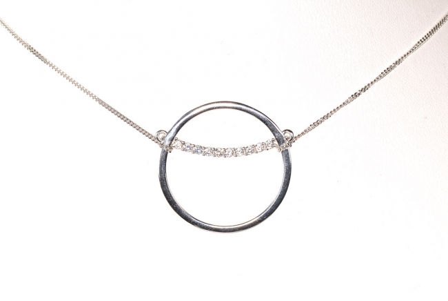 Колье из серебра с камнем Фианит фото, цены