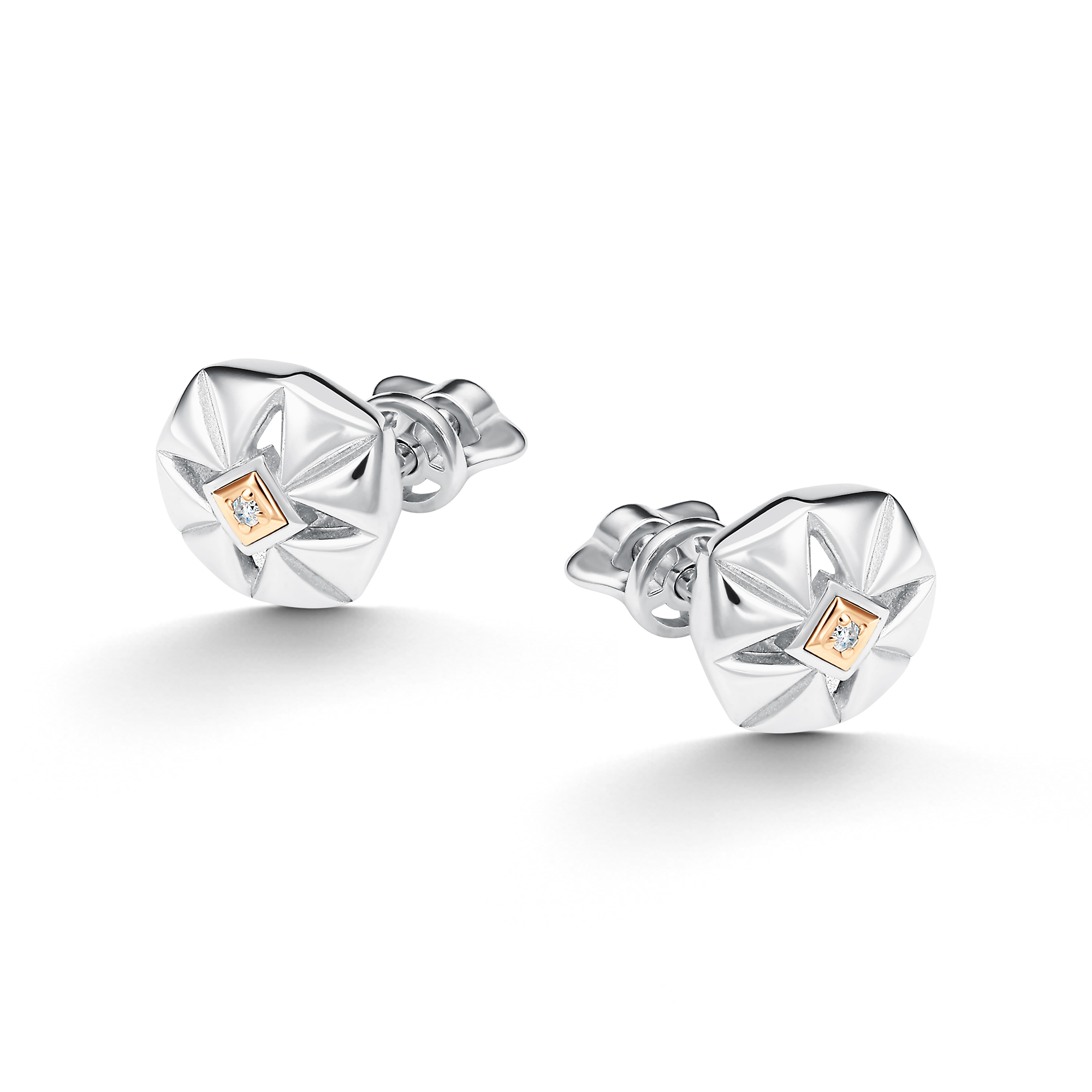 Серьги из серебра с камнем Бриллиант, вставками золота фото, цены