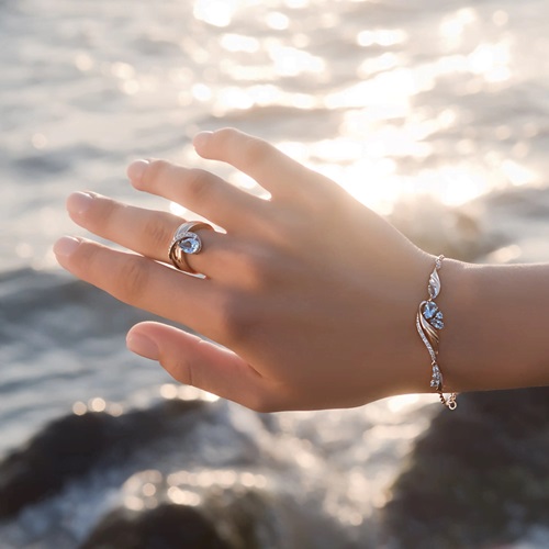 Браслет из золота с камнем Топаз фото, цены