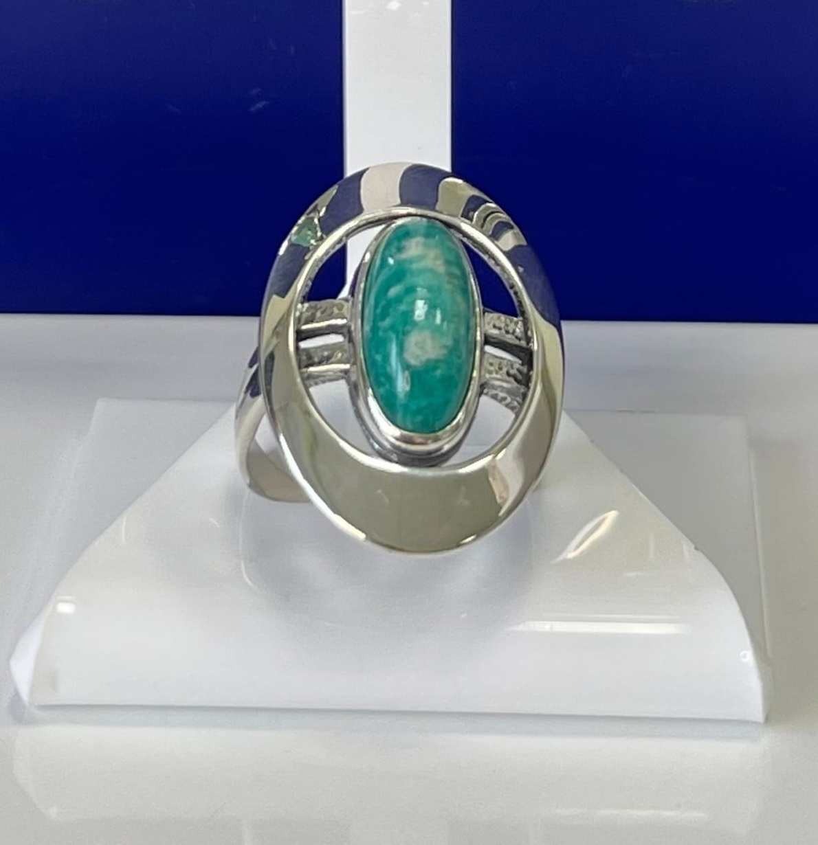 Кольцо из серебра с камнем Обсидиан фото, цены