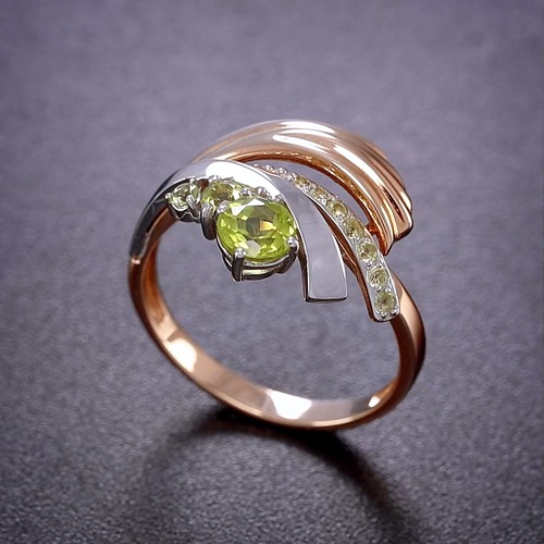 Кольцо из золота с камнем Хризолит фото, цены