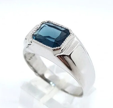 Печатка из серебра с камнем Раухтопаз фото, цены