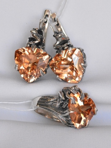 Серьги из серебра с камнем Кварц фото, цены