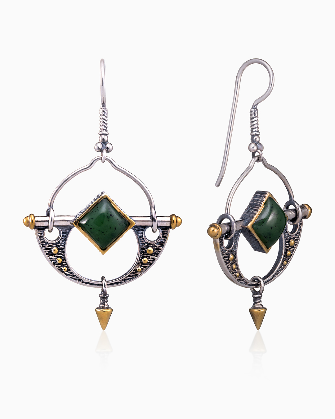 Серьги из серебра с камнем Нефрит фото, цены