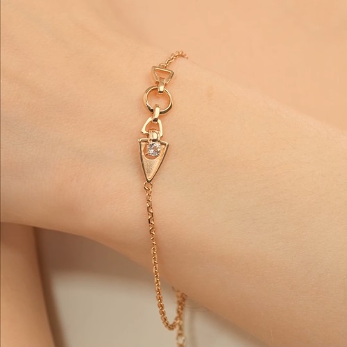 Браслет из золота с камнем Топаз фото, цены