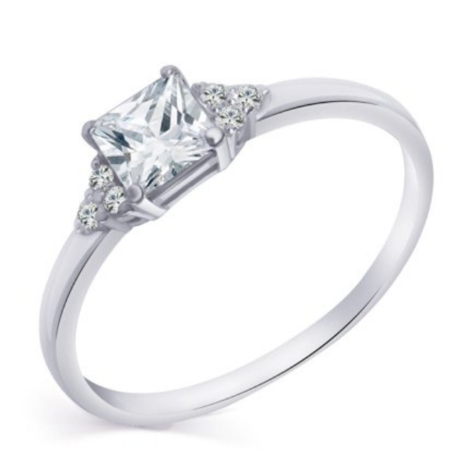 Кольцо из серебра с камнем Фианит фото, цены