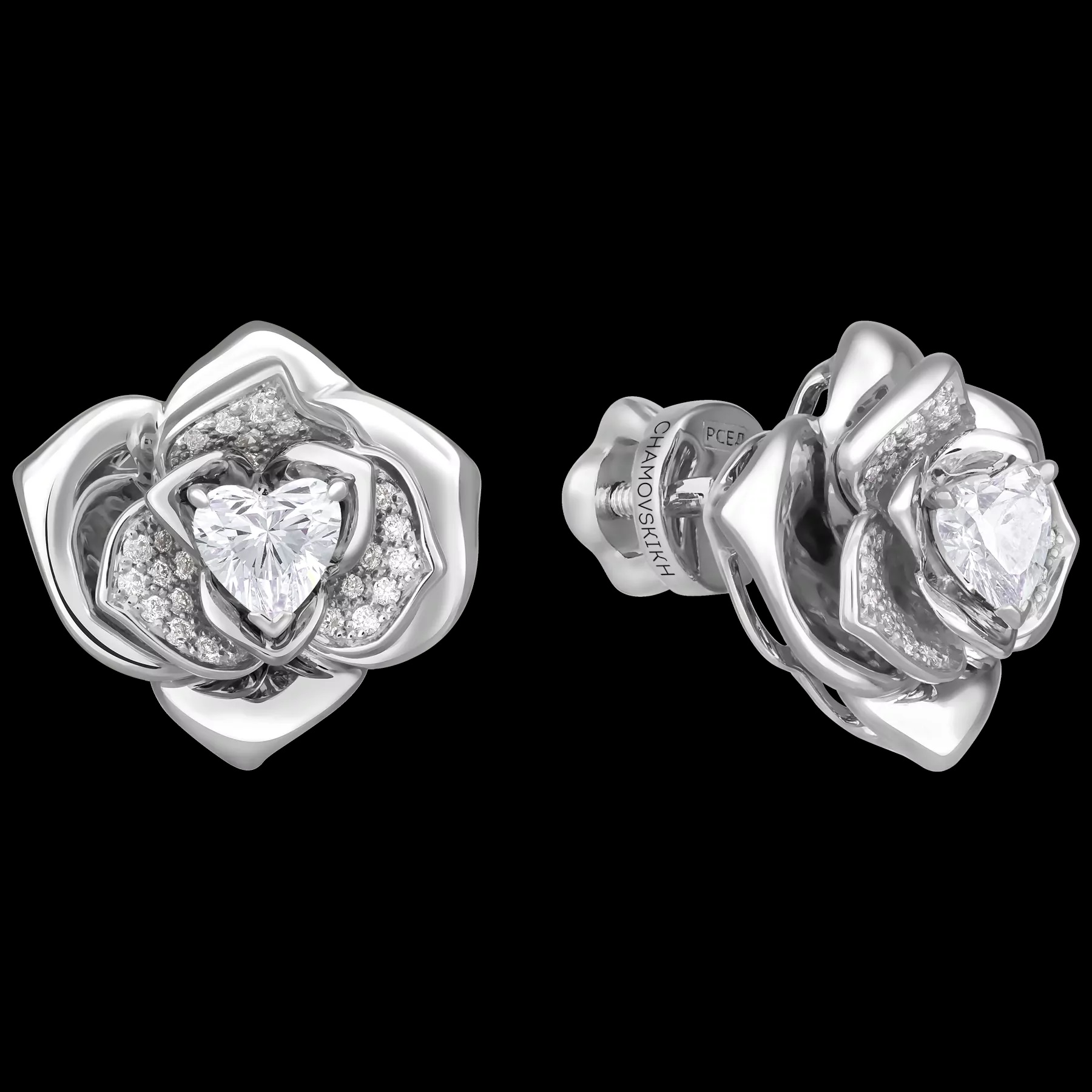 Пуссеты из золота с камнем Бриллиант, вставками керамики фото, цены