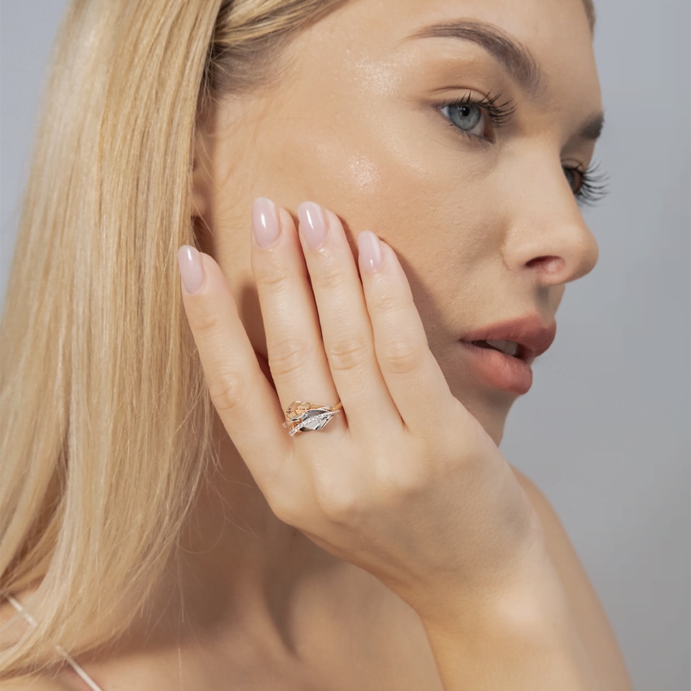 Кольцо из золота с камнем Фианит фото, цены