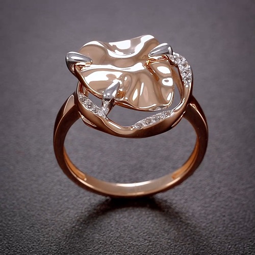 Кольцо из золота с камнем Топаз фото, цены