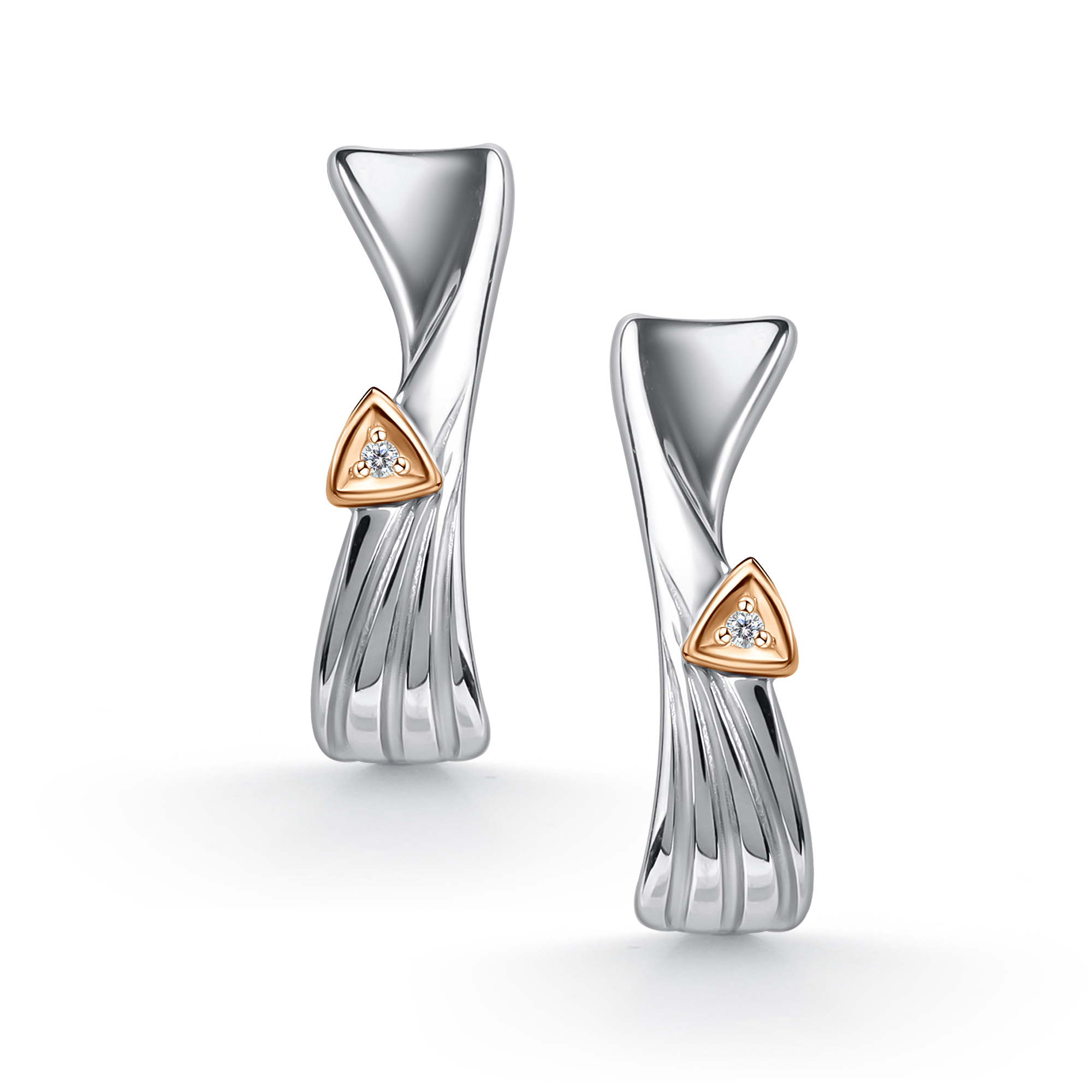 Серьги из серебра с камнем Бриллиант, вставками золота фото, цены