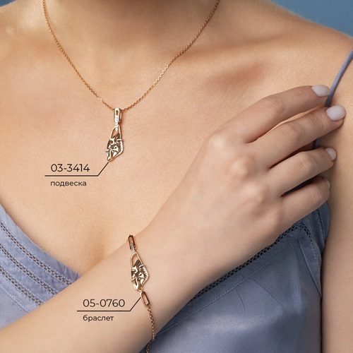 Пуссеты из золота с камнем Топаз фото, цены