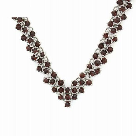 Колье из серебра с камнем Гранат фото, цены