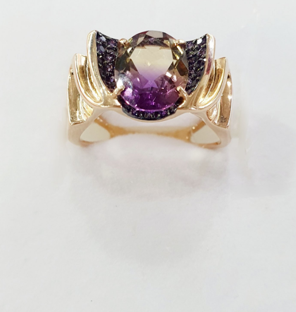 Кольцо из золота с камнем Топаз, Фианит фото, цены