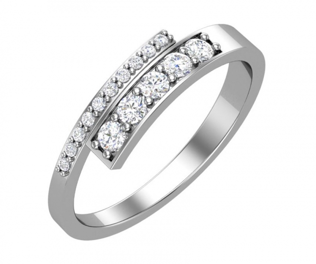 Кольцо из серебра с камнем Фианит фото, цены