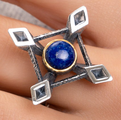 Кольцо из серебра с камнем Лазурит фото, цены