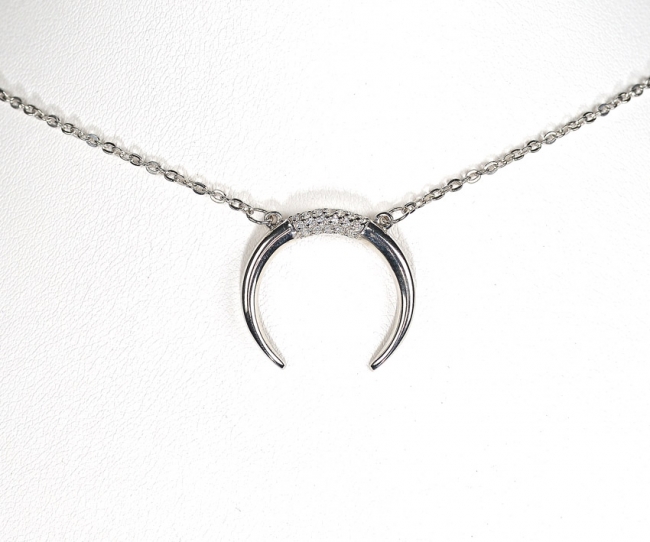 Колье из серебра с камнем Фианит фото, цены