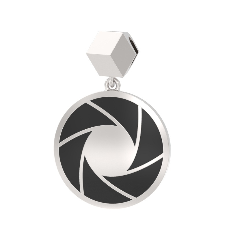 Кулон из серебра с камнем вставками эмали фото, цены