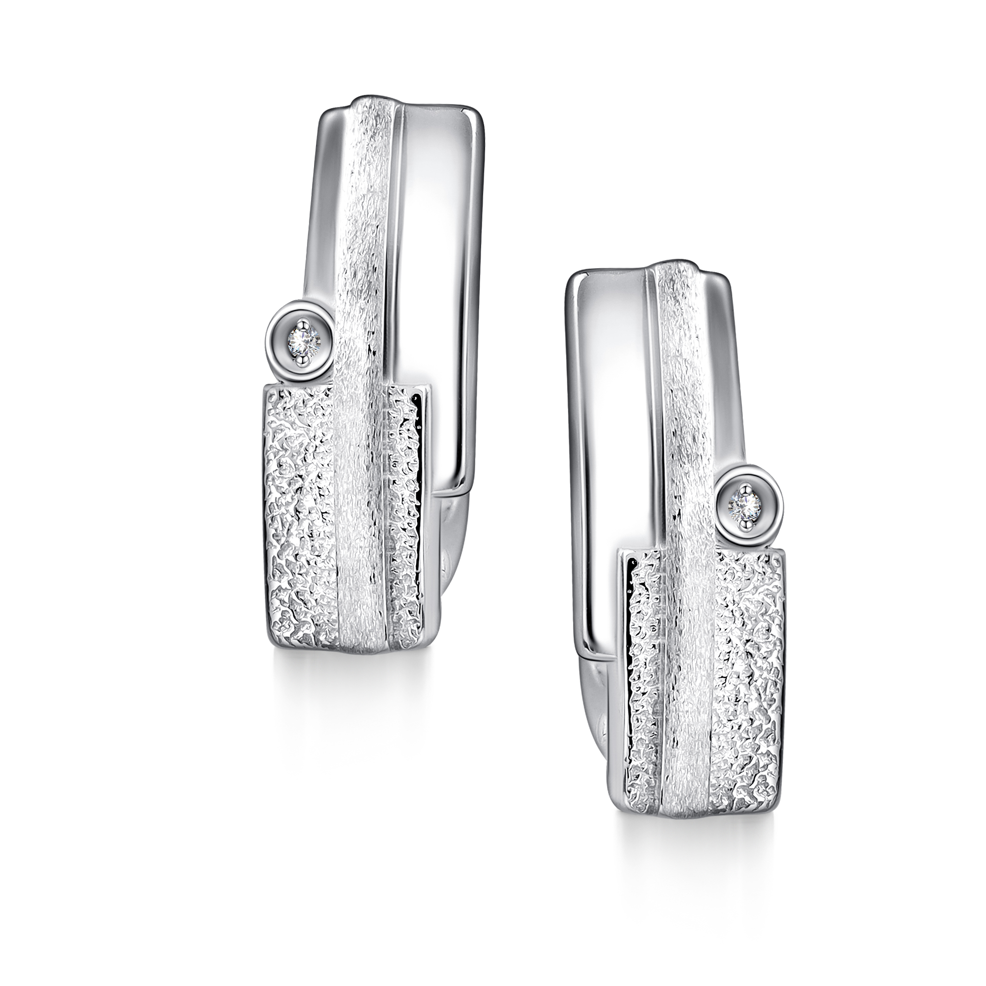 Серьги из серебра с камнем Бриллиант фото, цены