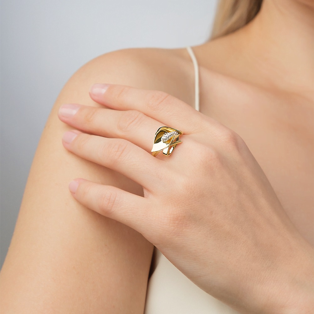 Кольцо из золота с камнем Фианит фото, цены