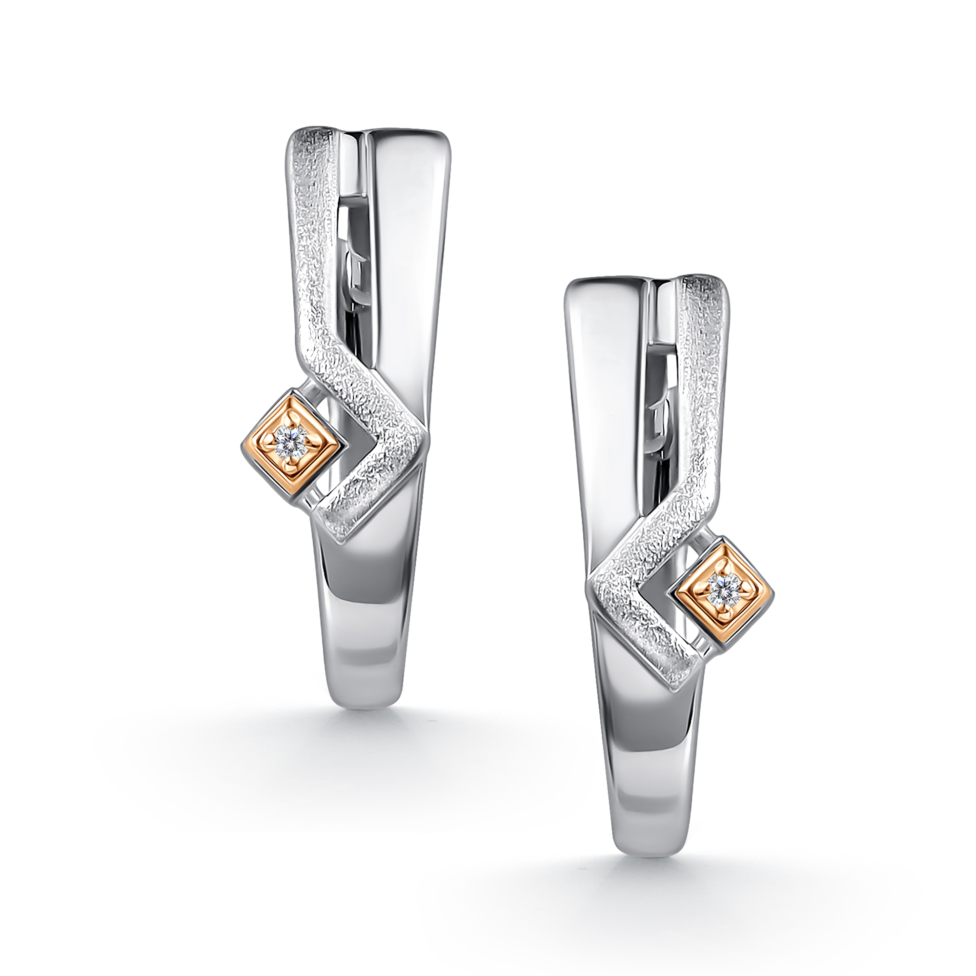 Серьги из серебра с камнем Бриллиант, вставками золота фото, цены