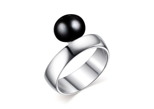 Кольцо из серебра с камнем Жемчуг фото, цены