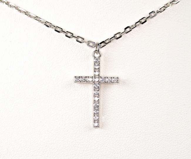 Колье из серебра с камнем Фианит фото, цены