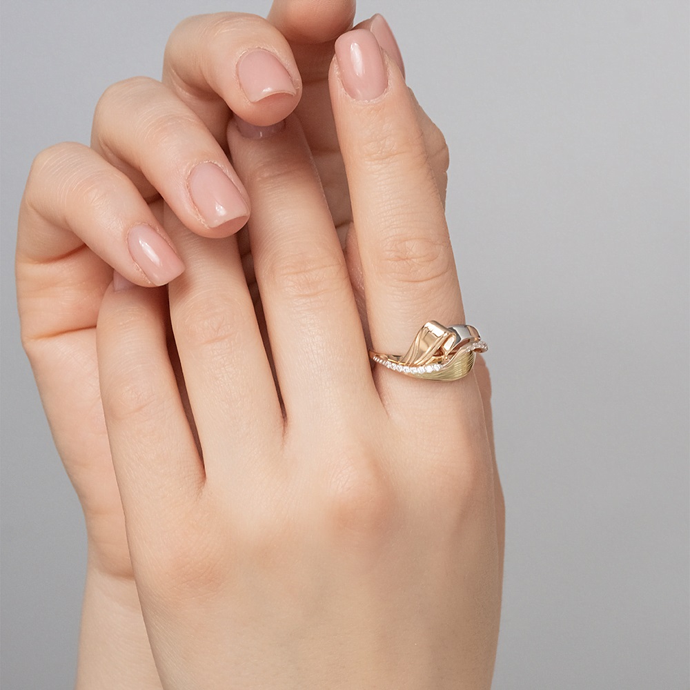 Кольцо из золота с камнем Фианит фото, цены