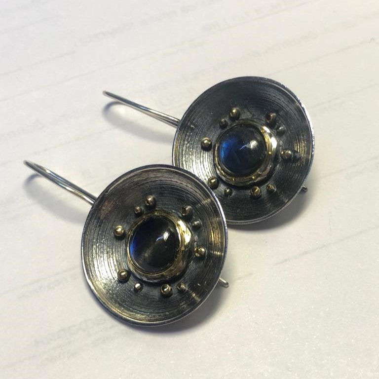 Серьги из серебра с камнем Лабрадор фото, цены