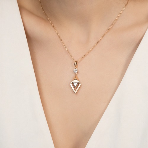 Подвеска из золота с камнем Топаз фото, цены