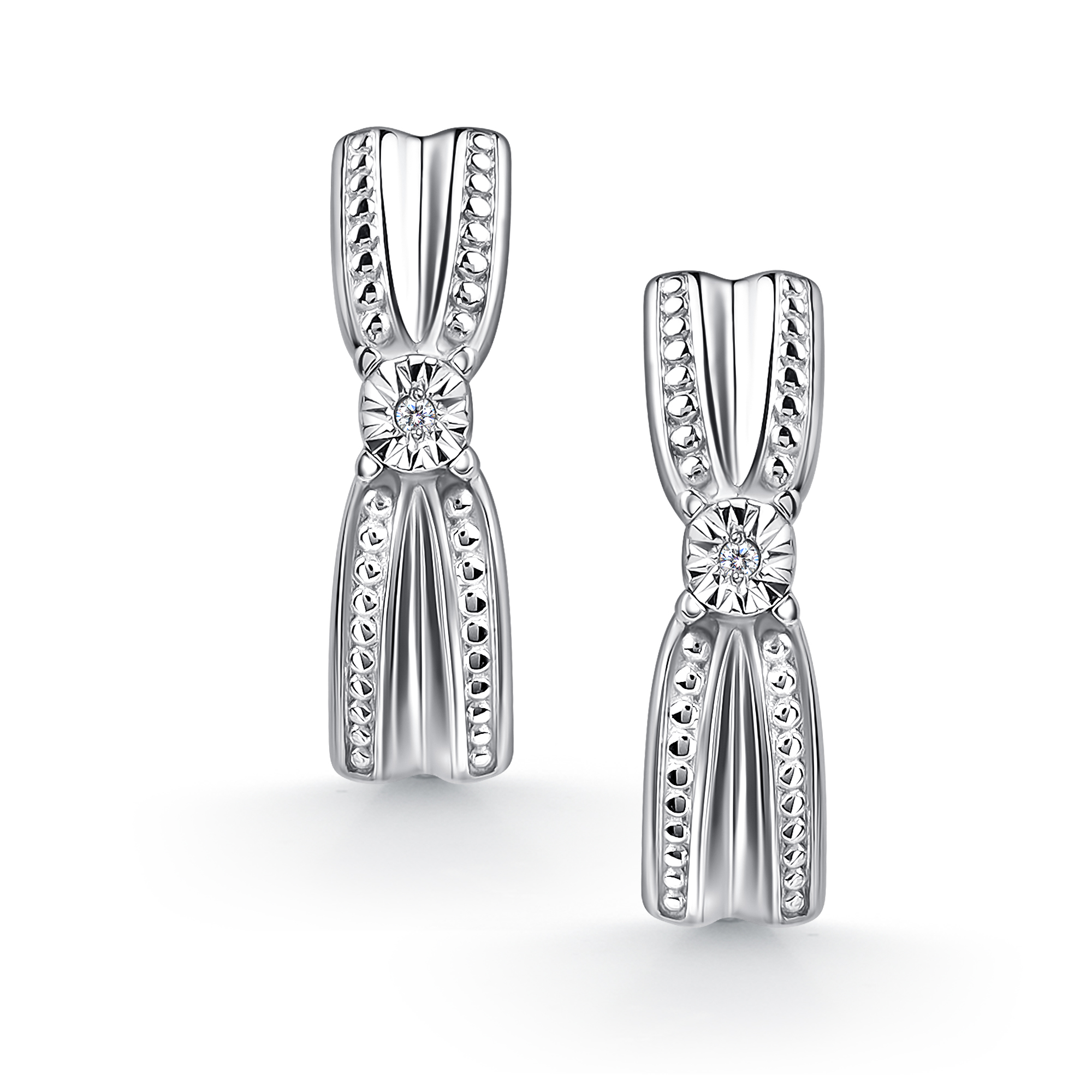 Серьги из серебра с камнем Бриллиант фото, цены