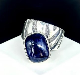 Кольцо из серебра с камнем Лазурит фото, цены