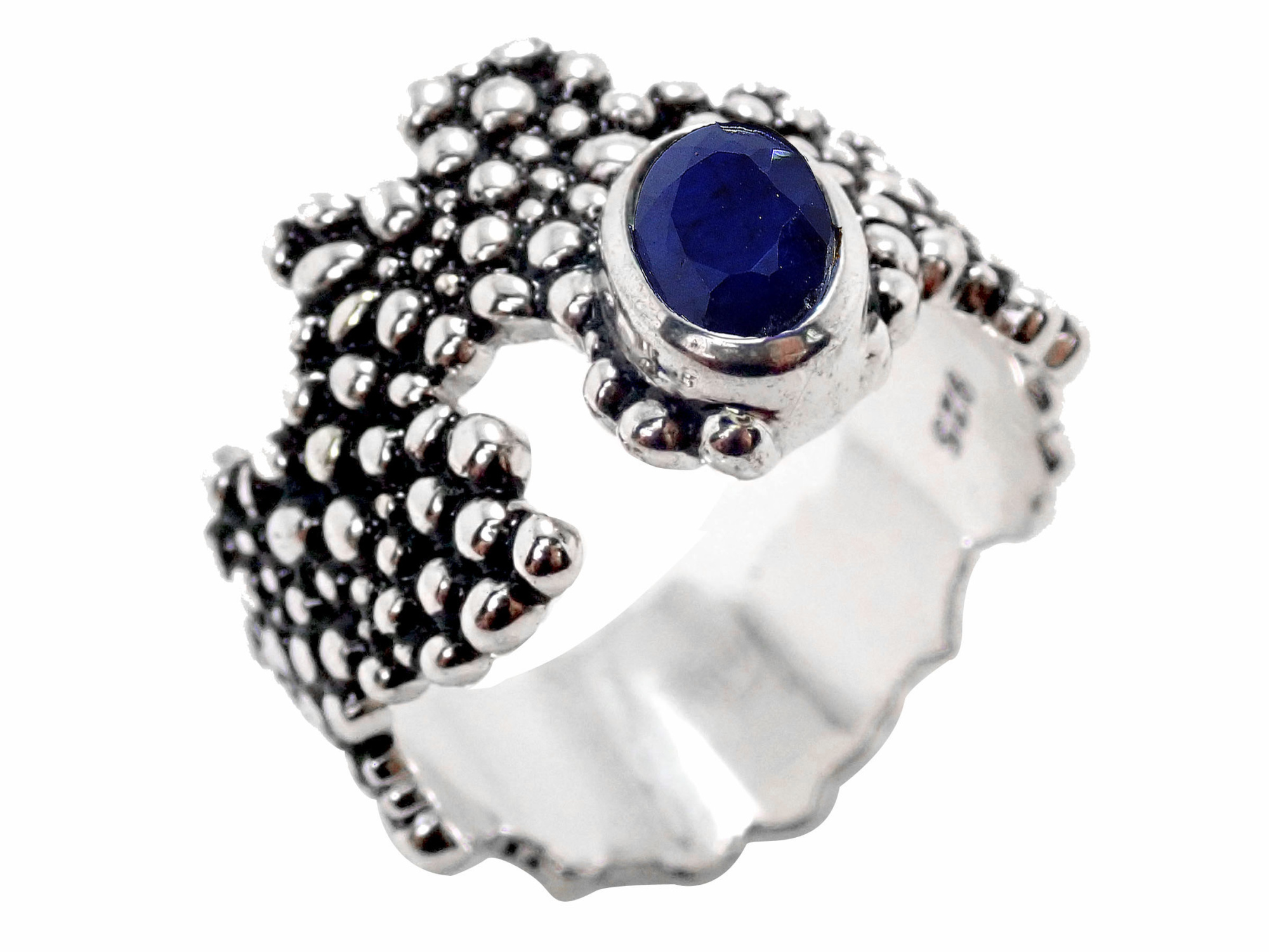 Кольцо из серебра с камнем Сапфир фото, цены