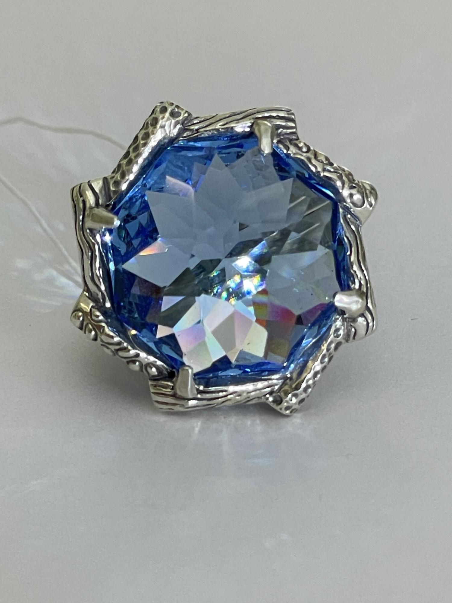 Кольцо из серебра с камнем Кварц фото, цены