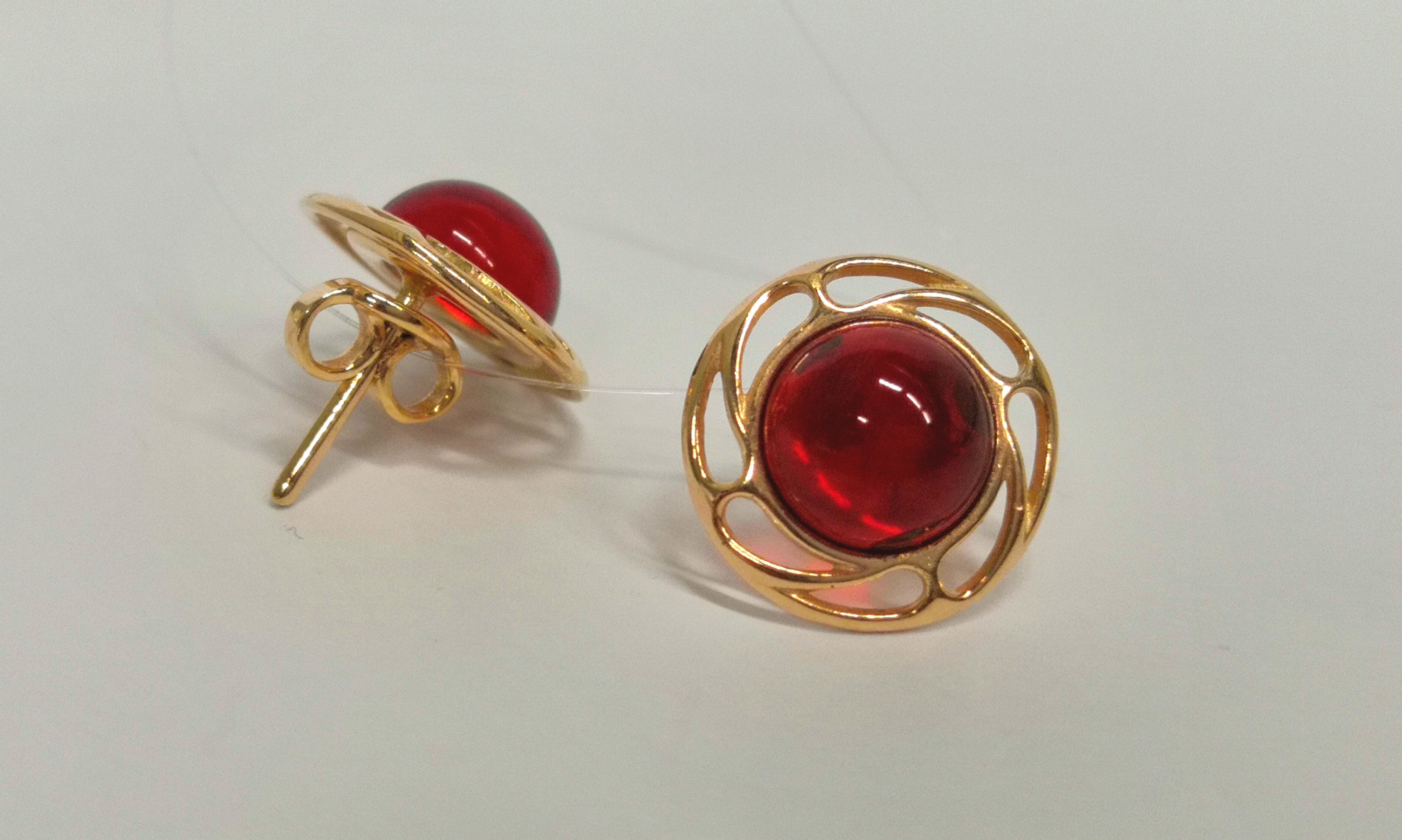 Пуссеты из серебра с камнем Янтарь фото, цены