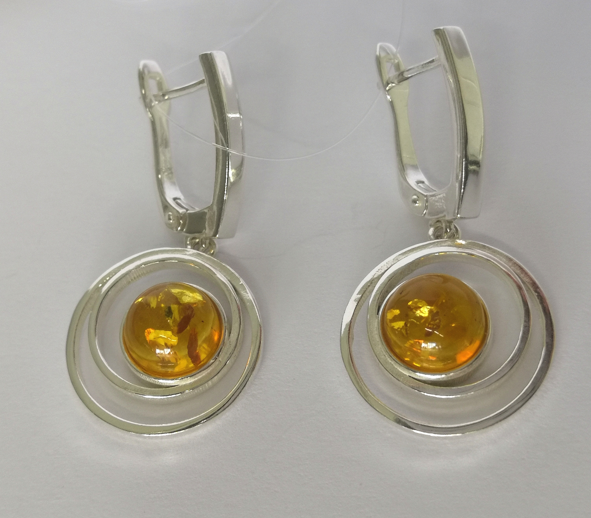Серьги из серебра с камнем Янтарь фото, цены