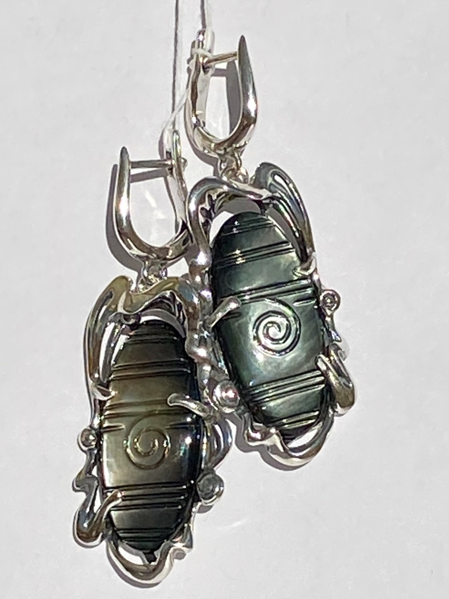 Кольцо из серебра с камнем Перламутр фото, цены