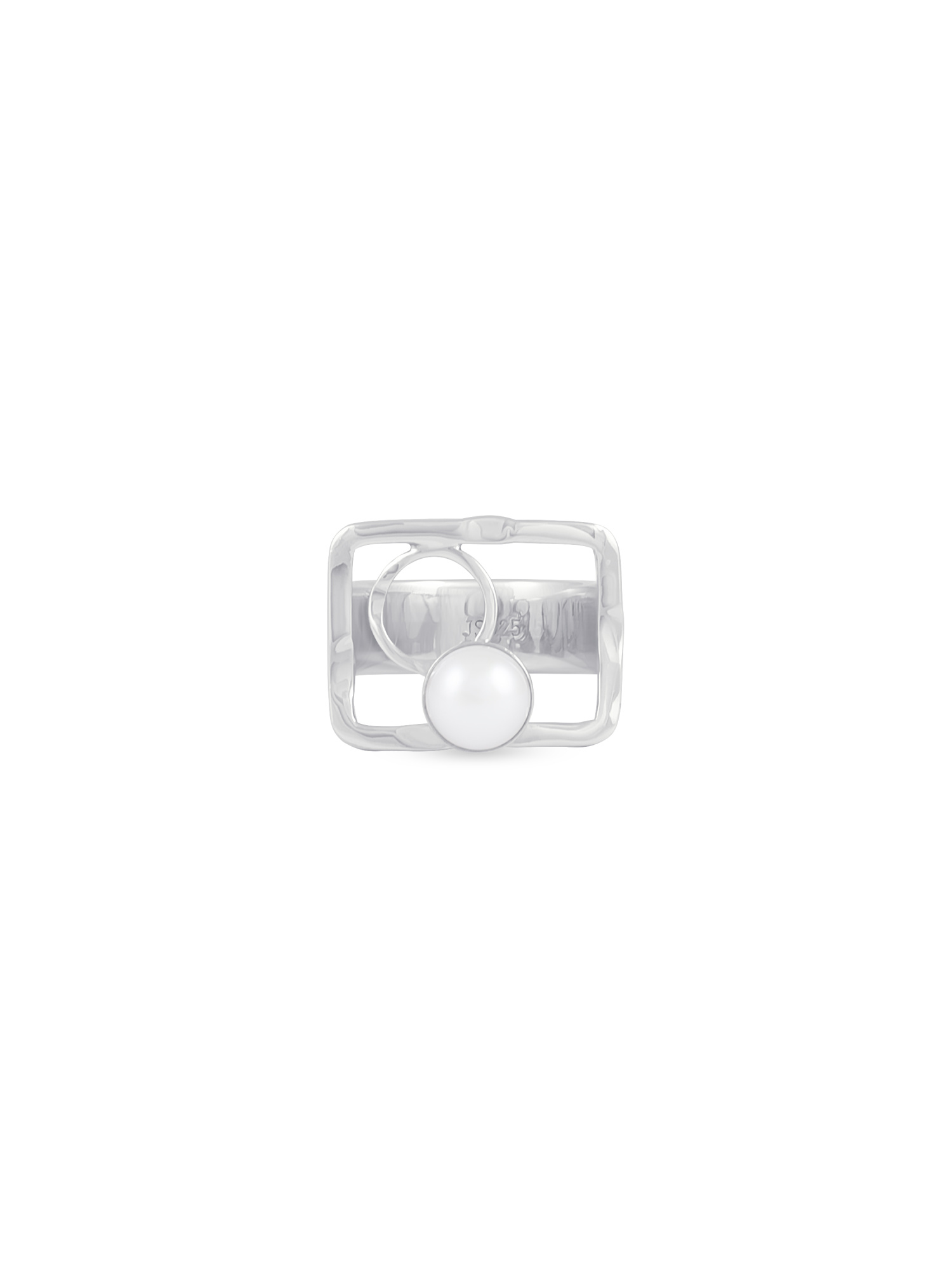 Кольцо из серебра с камнем Жемчуг фото, цены